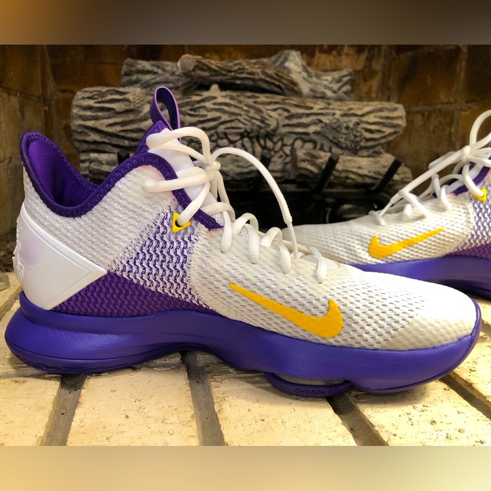 🤑PRICE DROP🤑 -  Nike - LeBron Witness IV - Los Angeles Lakers - Picture 5 of 16